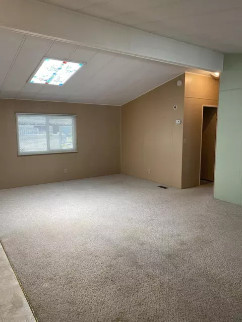 827 Shawnee Trl, Redding, CA 96003 photo 3