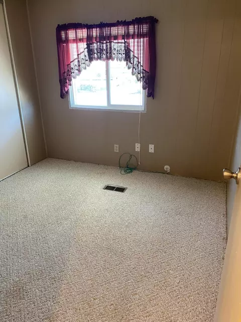 827 Shawnee Trl, Redding, CA 96003 photo 17