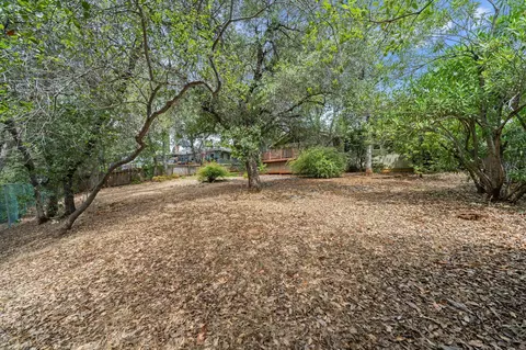 525 Royal Oaks Dr, Redding, CA 96001 photo 38