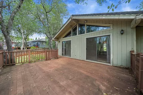 525 Royal Oaks Dr, Redding, CA 96001 photo 35