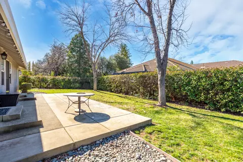 4100 Saratoga Dr, Redding, CA 96002 photo 23