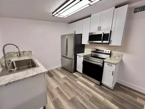 5723 Mountain View Dr, Redding, CA 96003 photo 5