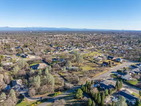 11599 Wilvern Ln, Redding, CA 96003 photo 42