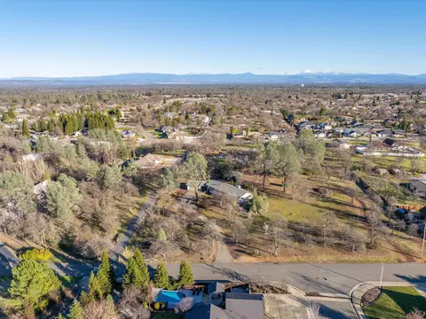 11599 Wilvern Ln, Redding, CA 96003 photo 40