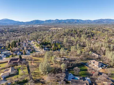 11599 Wilvern Ln, Redding, CA 96003 photo 44