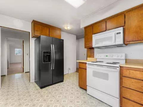 11599 Wilvern Ln, Redding, CA 96003 photo 6