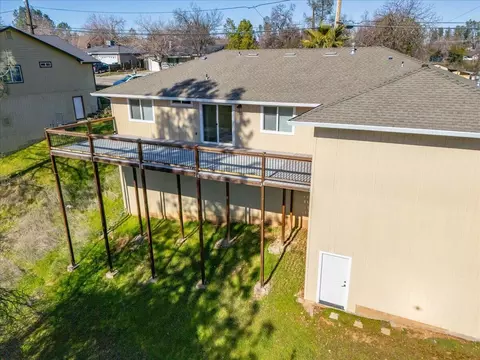 Exterior - 1263 Riviera Dr, Redding, CA 96001 photo 12 of 12