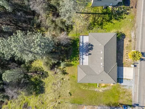 View/Area - 1263 Riviera Dr, Redding, CA 96001 photo 1 of 3