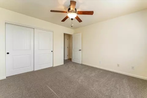 Bedroom - 1263 Riviera Dr, Redding, CA 96001 photo 5 of 9