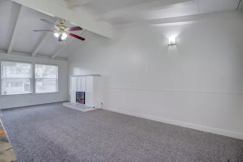 1525 Riviera Dr, Redding, CA 96001 photo 9