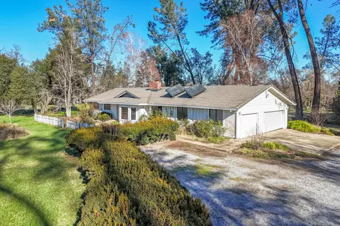8293 Deschutes Rd, Palo Cedro, CA 96073