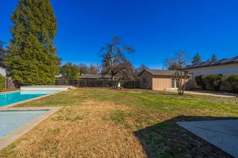 Exterior - 7047 Tucker Ln, Redding, CA 96002 photo 6 of 8