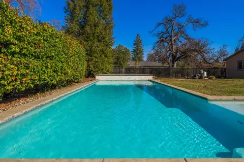 Exterior - 7047 Tucker Ln, Redding, CA 96002 photo 5 of 8