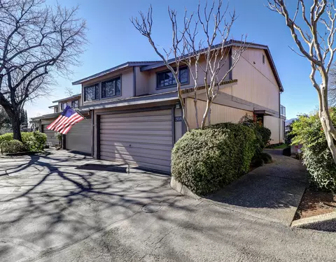 1959 Bechelli Ln, Redding, CA 96002