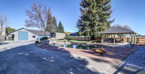 2396 Marilyn Ave, Redding, CA 96002 photo 45