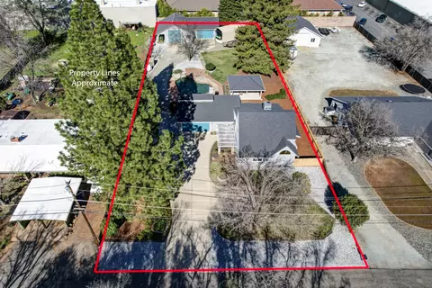 2396 Marilyn Ave, Redding, CA 96002 photo 3