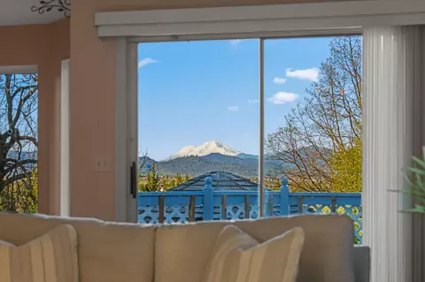 4540 Shannon Pl, Redding, CA 96001 photo 6