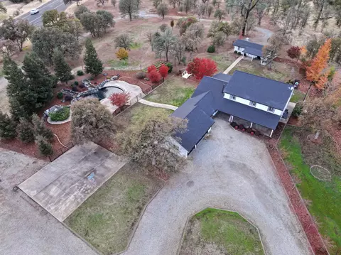 9412 Kilbey Rd, Redding, CA 96003 photo 2