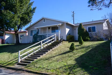 20 2nd Ave, Lewiston, CA 96052