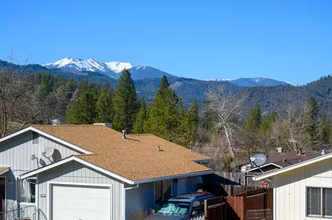 20 2nd Ave, Lewiston, CA 96052 photo 4
