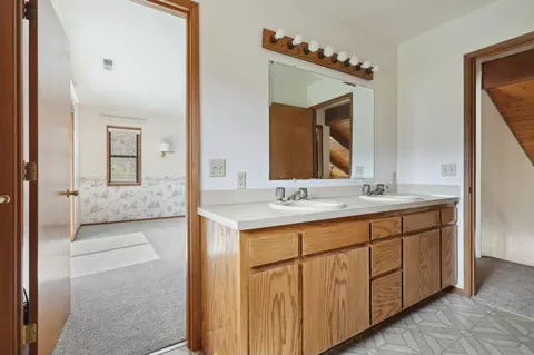 Entry Way - 4412 Saint Rose Way, Yreka, CA 96097 photo 2 of 2