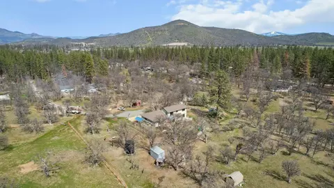 View/Area - 4412 Saint Rose Way, Yreka, CA 96097 photo 1 of 7