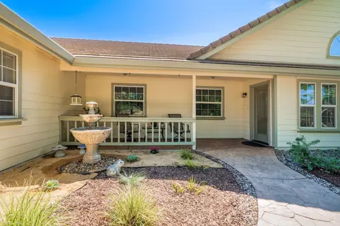 19495 Natalie Way, Redding, CA 96003 photo 3
