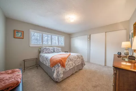 1340 Ridge Dr, Redding, CA 96001 photo 9