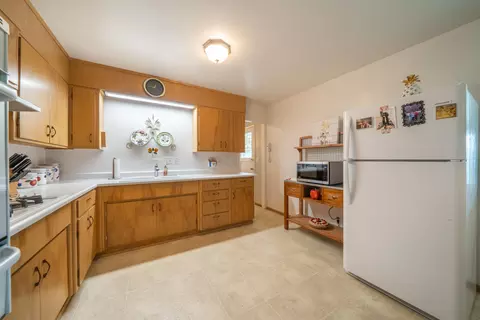 1340 Ridge Dr, Redding, CA 96001 photo 4
