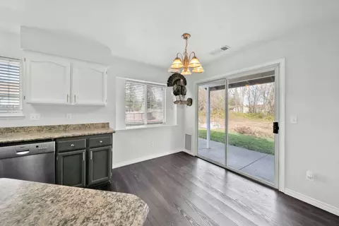 6325 Mullen Pkwy, Redding, CA 96001 photo 14