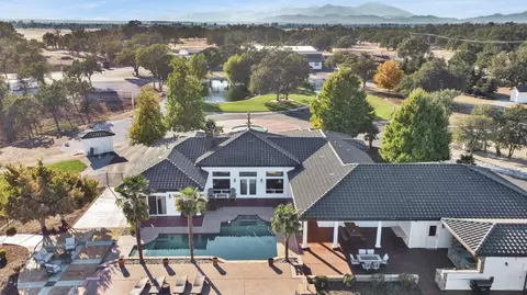 21811 Regna Dr, Palo Cedro, CA 96073