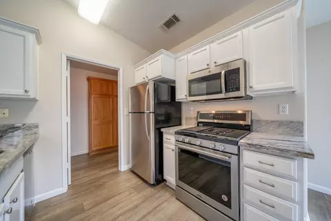 756 Doral Trl, Redding, CA 96003 photo 9