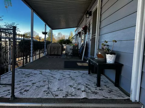 451 Balsawood Dr, Redding, CA 96003 photo 3