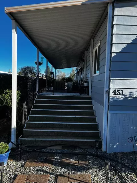 451 Balsawood Dr, Redding, CA 96003 photo 2