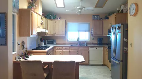 477 Logwood Dr Sp #230, Redding, CA 96003 photo 8