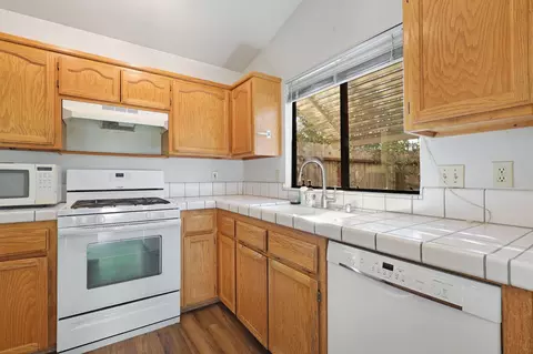 3060 Howard Dr, Redding, CA 96001 photo 6