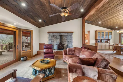 Living - 15917 Frontiersman Dr, Redding, CA 96001 photo 6 of 7