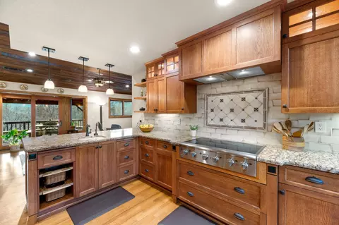 Kitchen - 15917 Frontiersman Dr, Redding, CA 96001 photo 6 of 6