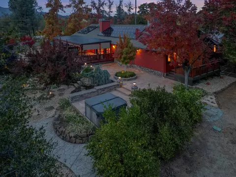 Exterior - 15917 Frontiersman Dr, Redding, CA 96001 photo 40 of 41