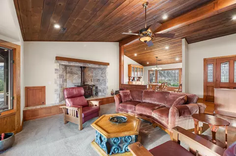 Living - 15917 Frontiersman Dr, Redding, CA 96001 photo 2 of 7