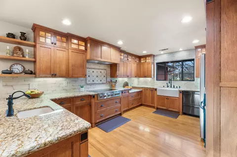 Kitchen - 15917 Frontiersman Dr, Redding, CA 96001 photo 1 of 6
