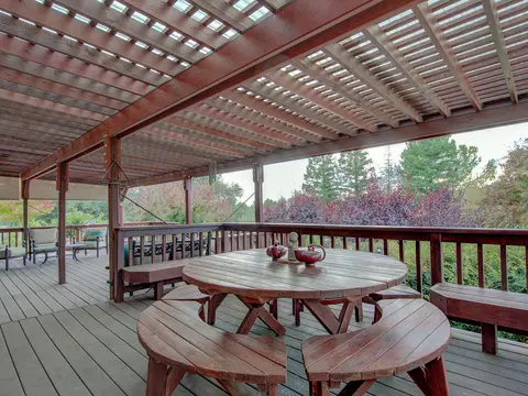 Exterior - 15917 Frontiersman Dr, Redding, CA 96001 photo 20 of 41