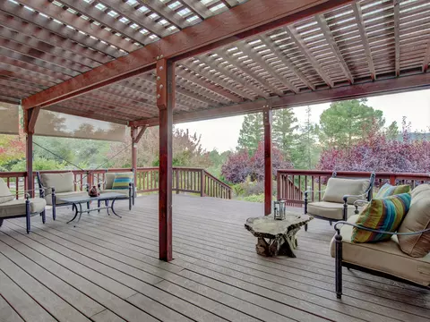 Exterior - 15917 Frontiersman Dr, Redding, CA 96001 photo 18 of 41