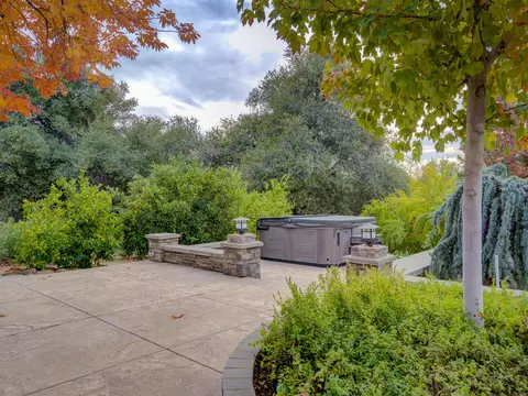 Exterior - 15917 Frontiersman Dr, Redding, CA 96001 photo 24 of 41