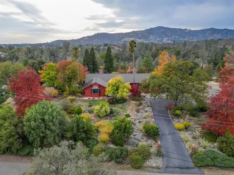 View/Area - 15917 Frontiersman Dr, Redding, CA 96001 photo 3 of 4