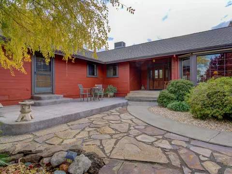 Exterior - 15917 Frontiersman Dr, Redding, CA 96001 photo 5 of 41
