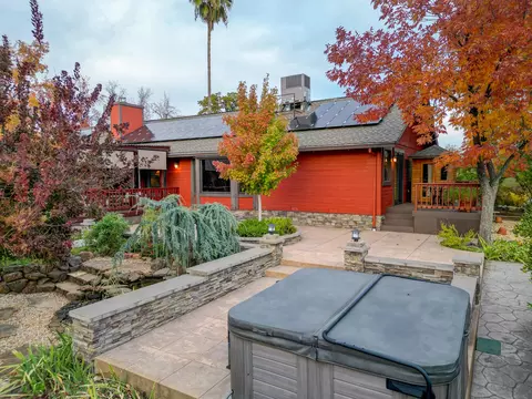 Exterior - 15917 Frontiersman Dr, Redding, CA 96001 photo 23 of 41