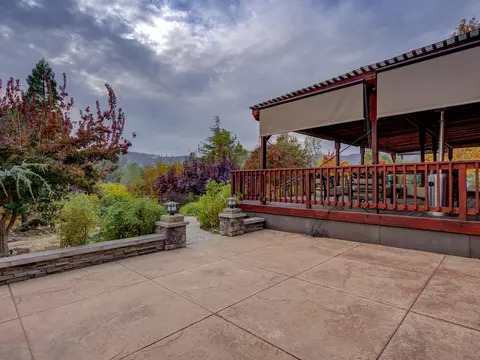 Exterior - 15917 Frontiersman Dr, Redding, CA 96001 photo 34 of 41