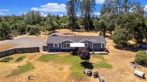 6510 Saddle Trl Rd, Anderson, CA 96007