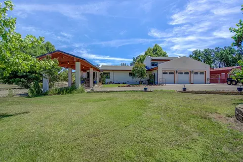 16710 Bowman Rd, Cottonwood, CA 96022